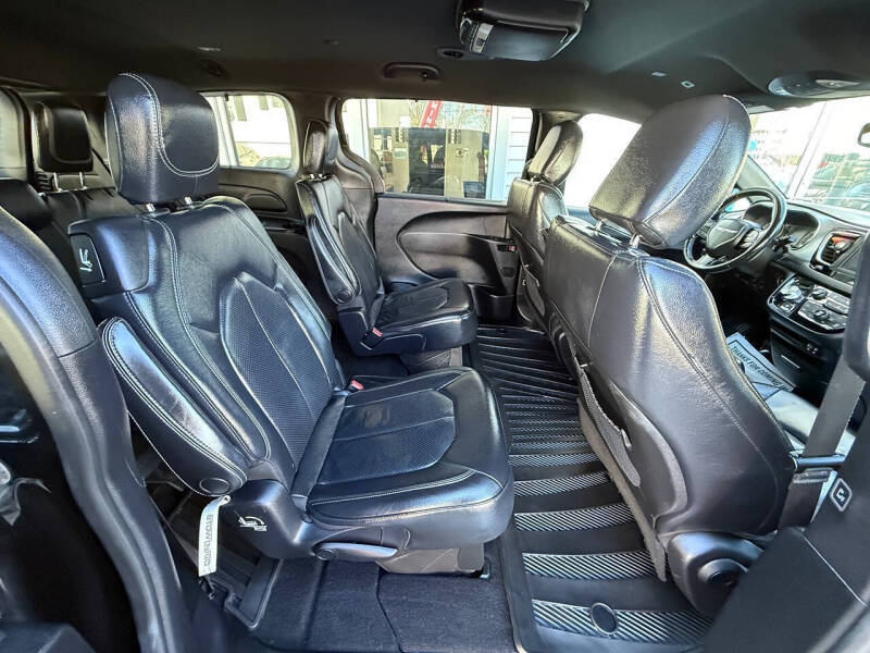 2019 Chrysler Pacifica Touring L