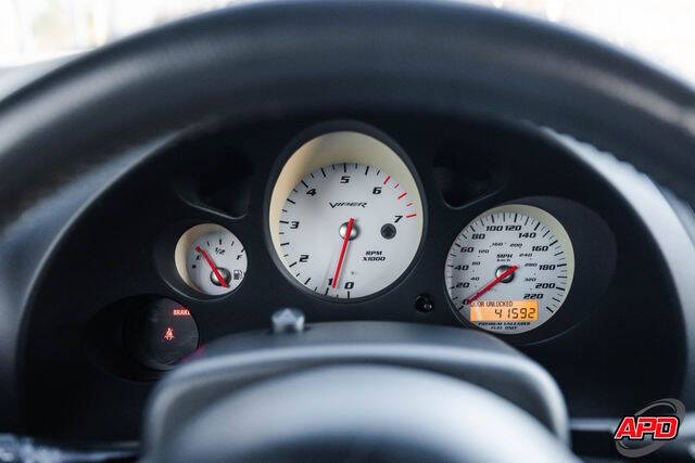 2004 Dodge Viper SRT-10