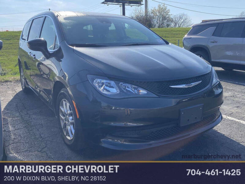 2023 Chrysler Voyager LX