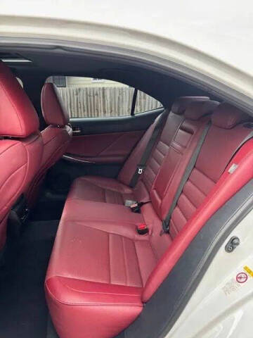 2018 Lexus IS 300
