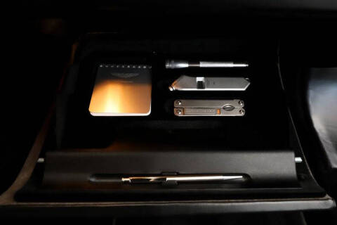 2003 Aston Martin V12 Vanquish