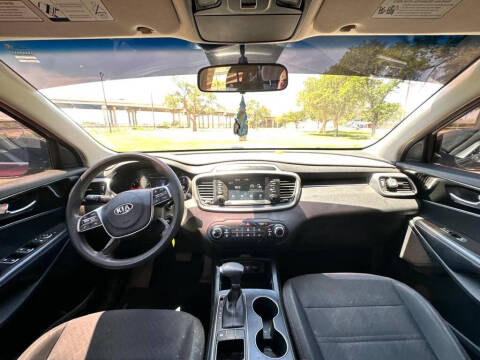 2020 Kia Sorento LX V6