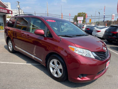 2014 Toyota Sienna for sale at United auto sale LLC in Newark NJ
