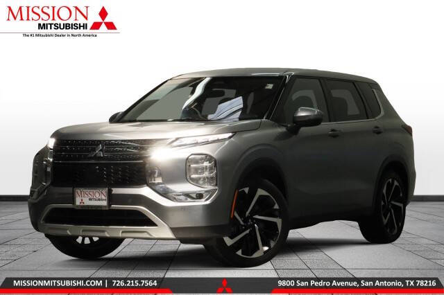 2023 Mitsubishi Outlander SE