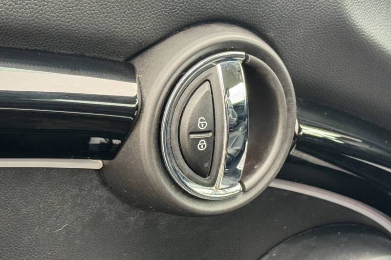 2022 MINI Hardtop 2 Door Cooper SE