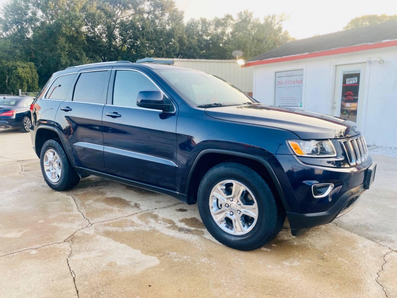 2015 Jeep Grand Cherokee for sale at Testarossa Motors in League City, TX