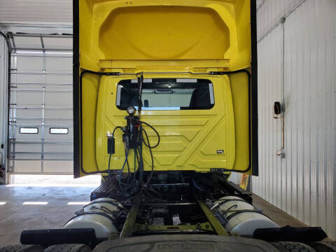 2020 International RH613