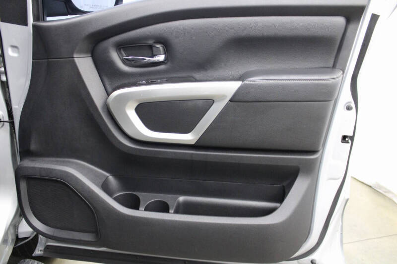 2019 Nissan Titan PRO-4X