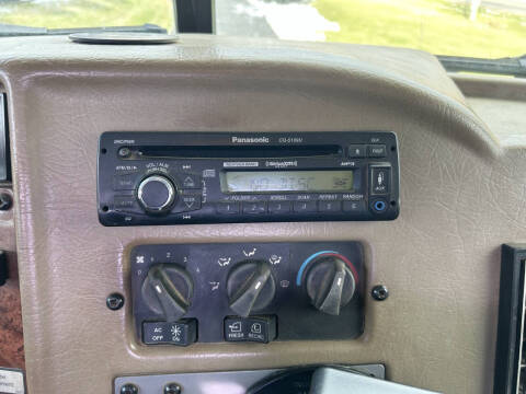 2006 Peterbilt 335 Mechanic's Truck