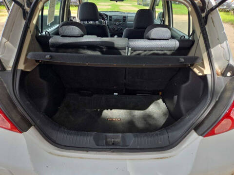 2009 Nissan Versa 1.8 S