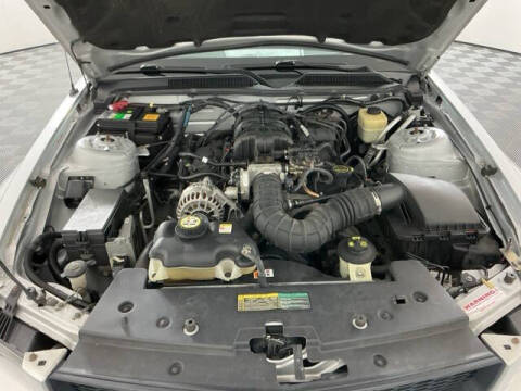 2007 Ford Mustang V6 Deluxe