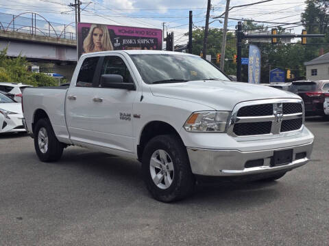 2016 RAM 1500 SLT