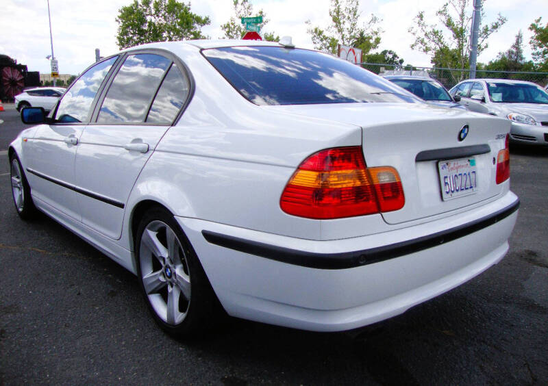 2005 BMW 3 Series 325i