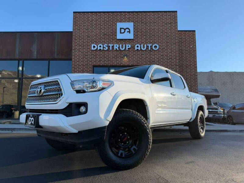 2017 Toyota Tacoma TRD Sport's photo