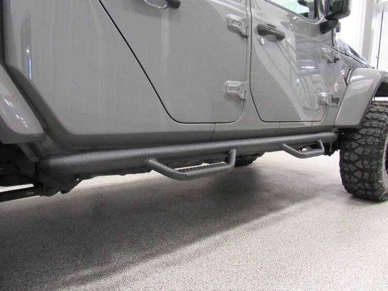 2022 Jeep Gladiator Sport S