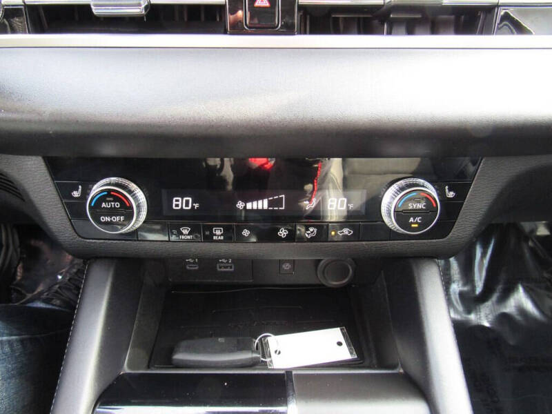 2022 Mitsubishi Outlander SE Launch Edition