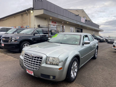 2006 Chrysler 300 for sale at Six Brothers Mega Lot in Youngstown OH