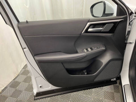 2025 Mitsubishi Outlander PHEV SE