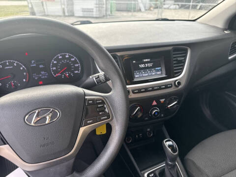 2020 Hyundai Accent SE