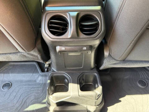 2022 Jeep Gladiator Sport S