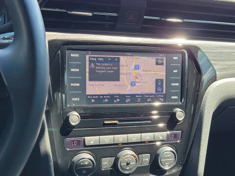 2022 Volkswagen Passat R-Line