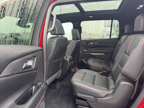 2024 Chevrolet Traverse RS