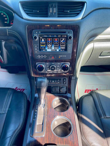 2017 Chevrolet Traverse LT