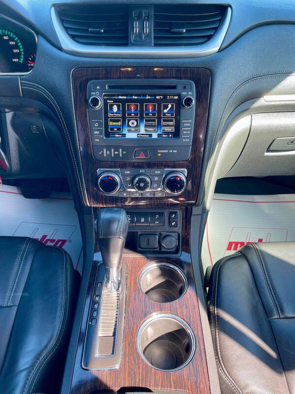 2017 Chevrolet Traverse LT