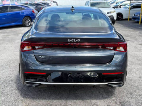 2022 Kia K5