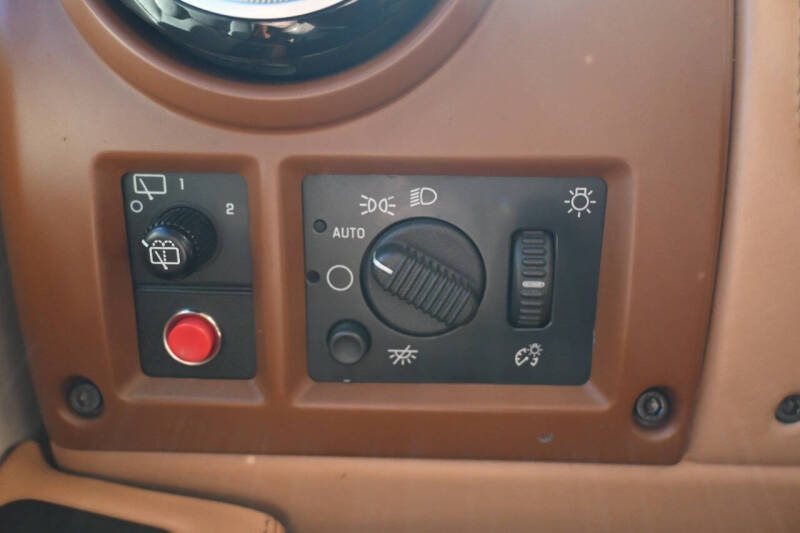 2003 HUMMER H2