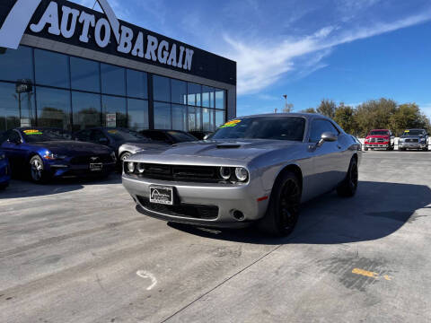 2016 Dodge Challenger SXT