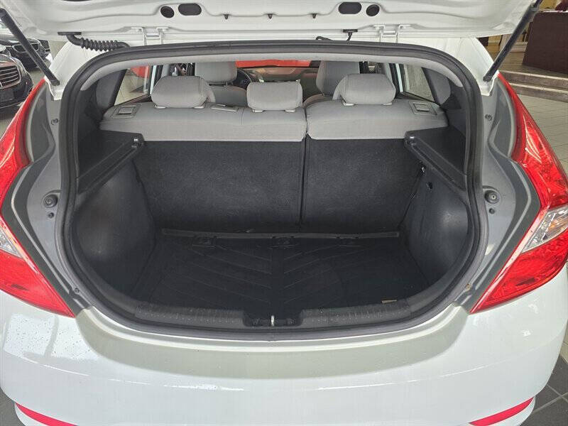 2013 Hyundai Accent GS