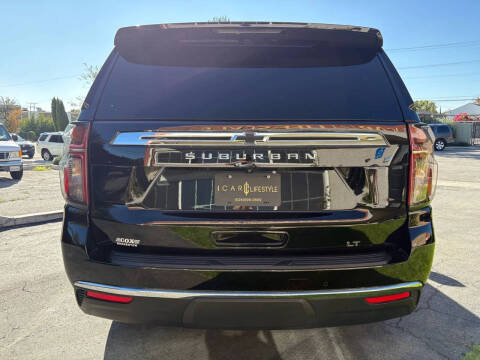 2024 Chevrolet Suburban LT