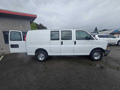 2020 GMC Savana 2500