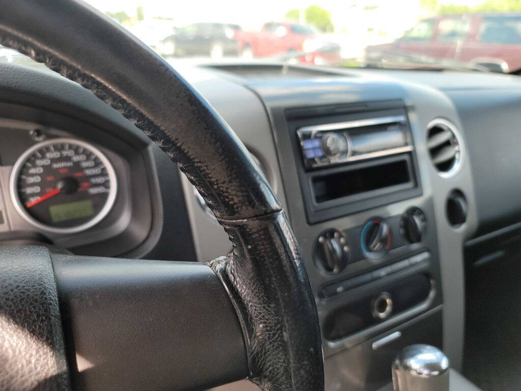 2004 Ford F-150 31