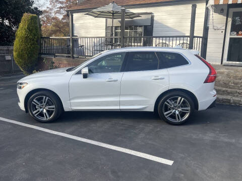 2020 Volvo XC60 T5 Momentum