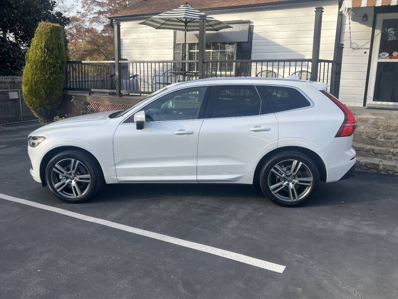 2020 Volvo XC60 T5 Momentum