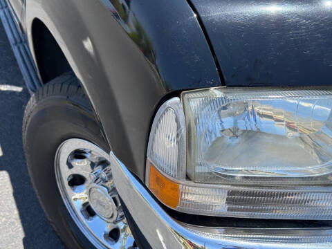 2004 Ford Excursion XLT