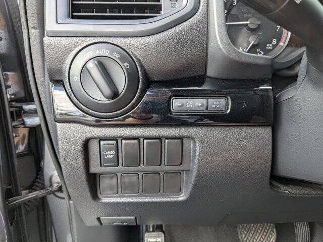2022 Nissan Titan 22
