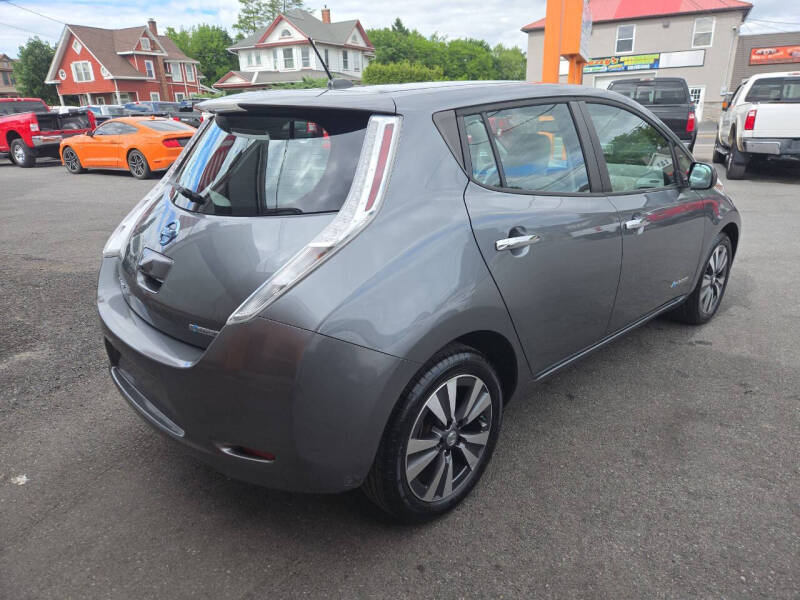 2015 Nissan LEAF SV