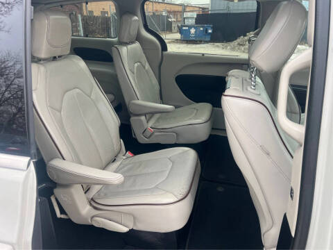 2017 Chrysler Pacifica Limited