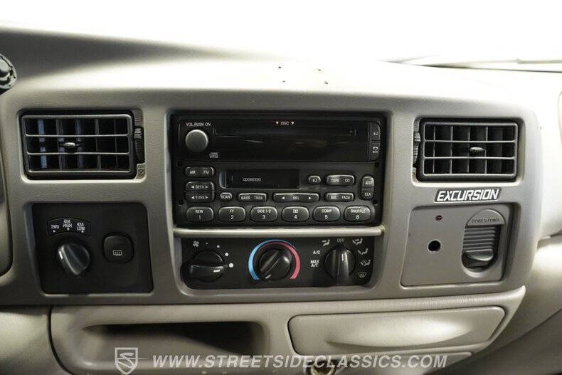 2000 Ford Excursion XLT