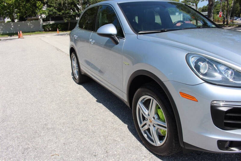 2016 Porsche Cayenne S E-Hybrid