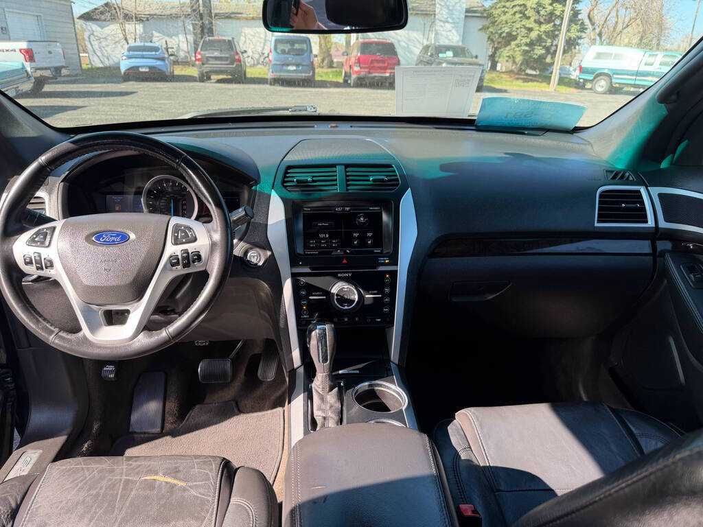 2014 Ford Explorer 14