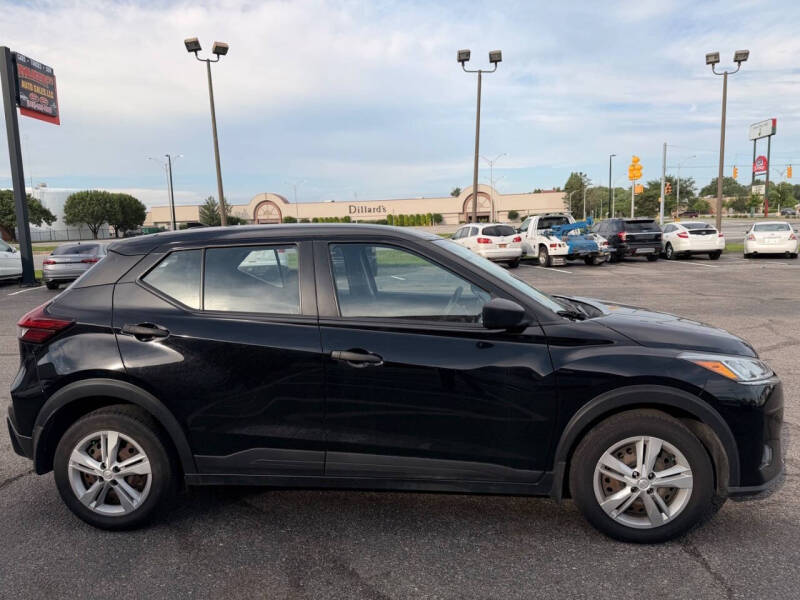 2022 Nissan Kicks S