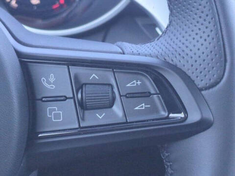 2025 Alfa Romeo Stelvio