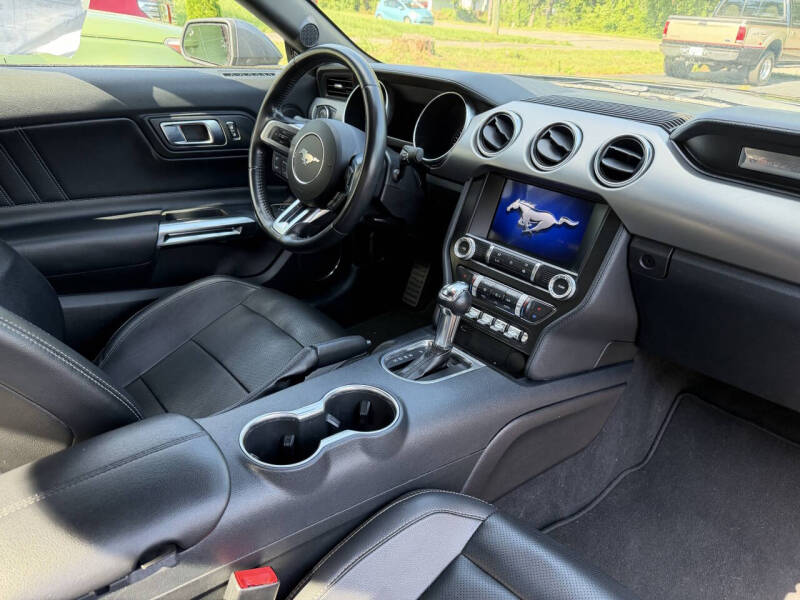 2022 Ford Mustang EcoBoost Premium