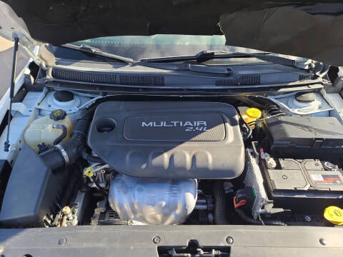 2016 Chrysler 200 Limited