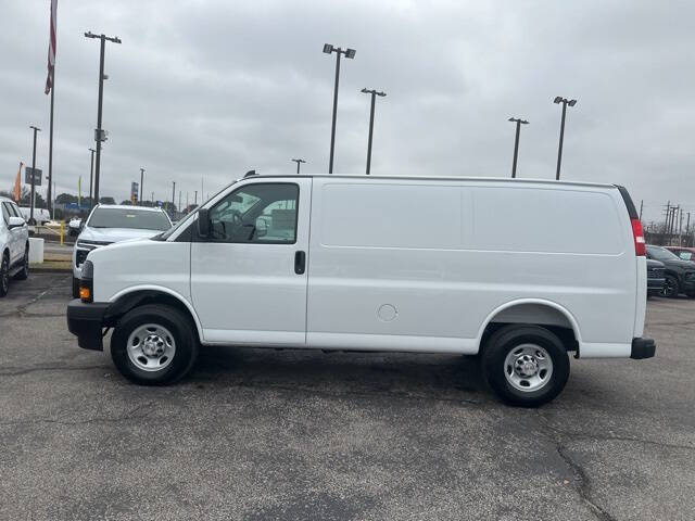 2025 Chevrolet Express 2500