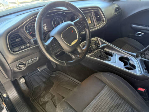 2015 Dodge Challenger SXT